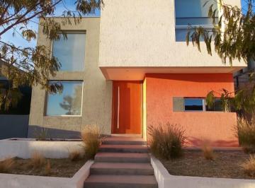 Casa de 4 ambientes, El Challao · Alquiler Casa Barrio Privado La Bastilla Mendoza