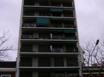 Departamento de 2 ambientes, Vicente López · Depto 2 Amb Sobre Av Maipú