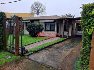 Foto1 · Casa en Venta de 4 Dorm. en Maldonado, Toma Apto. Como Parte de Pago