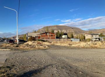 Terreno · 656m² · Lote en Venta en El Calafate. Sobre Av Fagnano