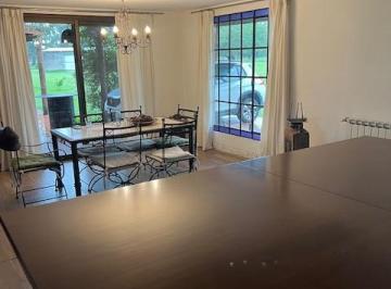 Quinta vacacional de 14 ambientes, Zárate · Exelente Casa Para 14 Personas
