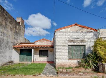 Casa · 90m² · 3 Ambientes · 2 Cocheras · Casa en Venta a Refaccionar Oportunidad