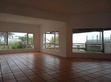 Local comercial · 240m² · Local en Barra de Maldonado