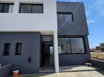 PH · 135m² · 4 Ambientes · 2 Cocheras · Duplex Venta - Manantiales - Quebradas - 3 Dorm. - 3 Baños