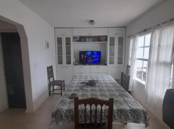 Departamento de 9 ambientes, Puerto Madryn · Dúplex en Barrio Sur, a 3 Cuadras del Mar