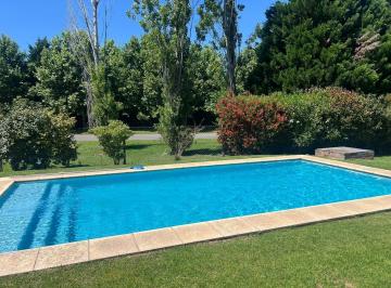 Casa · 180m² · 4 Ambientes · Casa en Alquiler Temporario en Barrio Estancias del Pilar