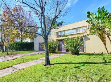 Casa · 350m² · 5 Ambientes · 2 Cocheras · Casa en Venta La Alameda, Nordelta, Tigre