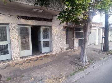 Casa de 3 ambientes, La Matanza · Casa PH 3 Ambiente a Refaccionar Cochera Fondo Terraza - Venta - Ramos Mejía.