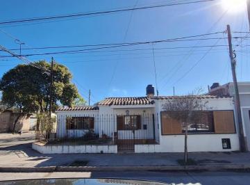 Casa de 4 ambientes, Córdoba · Casa + Dpto a La Venta en Barrio San Fernando - Apta Credito