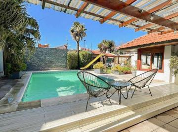 Casa · 321m² · 6 Ambientes · 4 Cocheras · Casa en Santa Monica