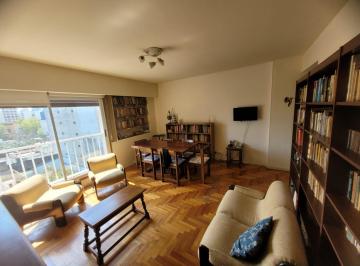 Departamento de 3 ambientes, Balvanera · 3 Amb Super Amplios, 6 P, Gran Balcon Al Frente, Vistas a La Ciudad, T /luz