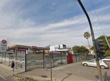 Local comercial , San Miguel · “inmueble Comercial en Esquina Estratégica de San Miguel - 2182 M&sup2;”
