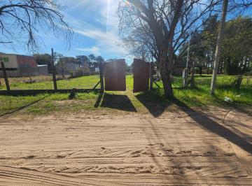 Terreno · 450m² · Se Vende Terreno con Piscina a m de Ruta 1 y Comuna Arroyo Leyes