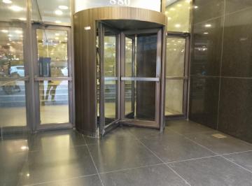 Oficina comercial · 675ha · 9 Ambientes · 2 Cocheras · Exclusiva Oficina en Todo un Piso, a m Delobelisco