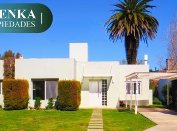 Casa de 4 ambientes, Pilar · Venta/alquiler | Luminosa Propiedad de Una Planta | Los Lagartos C. C