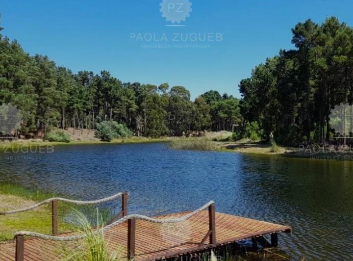 Terreno · 889m²