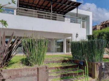 Casa · 520m² · 7 Ambientes · 2 Cocheras · Casa 7 Ambientes Barrio El Yacht Nordelta con Muelle