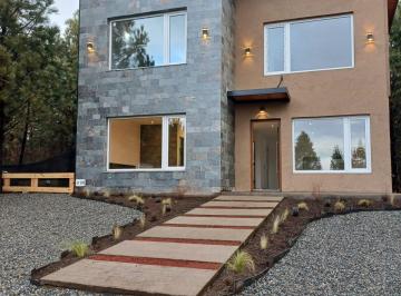 Casa de 5 ambientes, San Carlos de Bariloche · Hermosa Casa a Estrenar en Barrio Privado Solares del Este.