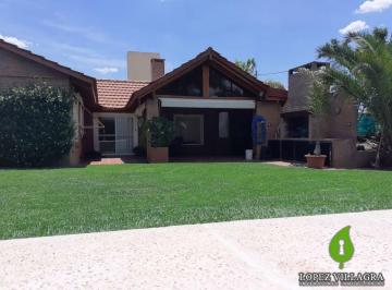 Casa · 200m² · 3 Dormitorios · 2 Cocheras · Casa Tres Dor. Pileta B° Cerrado San Alfonso II - Villa Allende - Cba.