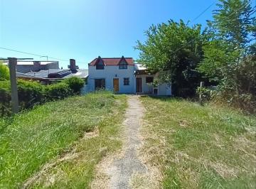 Casa · 90m² · 4 Ambientes · 1 Cochera · Casa en Excelente Punto de Colonia