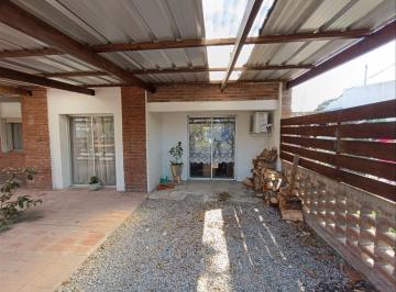 Casa · 177m² · 4 Ambientes · Venta de Casa