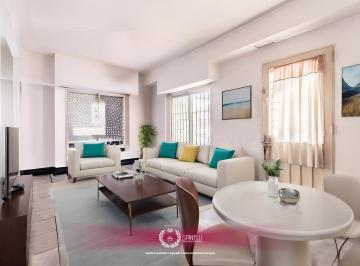 Casa · 175m² · 4 Ambientes · 4 Cocheras · Casa de 175 m² Sobre Terreno de 111 m² a Reciclar Terraza y Parrilla Gran Oportunidad!