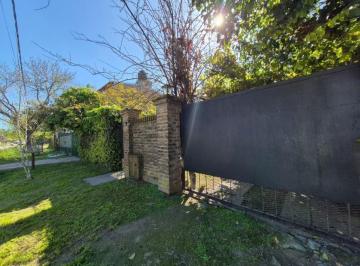 Casa de 3 ambientes, Esteban Echeverría · Oportunidad! Casa con Patio y Pileta,!