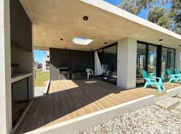 Casa · 90m² · 3 Ambientes · Casa a Estrenar en Mar Chiquita