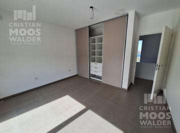 Casa · 216m² · 5 Ambientes · 2 Cocheras · Puertos del Lago, Riberas Excelente Ubicacion