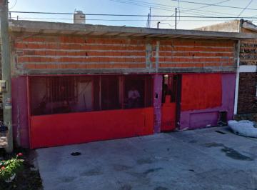 Casa de 2 ambientes, Rosario · Venta/rosario/casabarrio La Cerámica