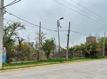 Bodega-Galpón , Almirante Brown · Deposito de 1850 m Cub Sobre Terreno Industrial en Venta en Burzaco