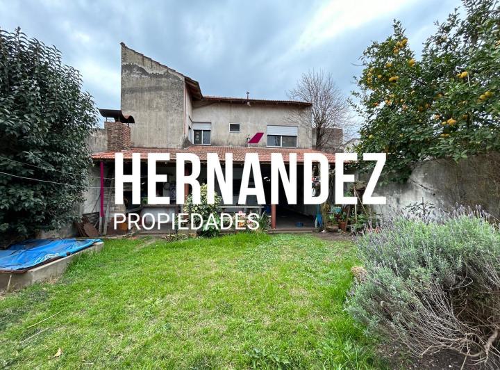 Casa · 150m² · 4 Ambientes · 2 Cocheras