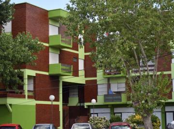 Departamento de 2 ambientes, Villa Gesell · Depto en Gesell - Zona Sur Próxima a Los Médanos y Sobre Av 3 P/4 Pers