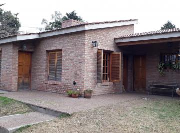 Casa · 185m² · 4 Dormitorios · 3 Cocheras · Casa en Venta de 4 Dor. | 6 Amb. B° San Alfonso - Villa Allende - Cba.