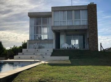 Casa · 250m² · 4 Ambientes · 1 Cochera · Casa Chalet en Venta en Costa Esmeralda, Costa Atlántica, Buenos Aires