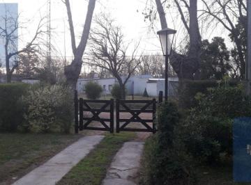 Casa · 4 Ambientes · 1 Cochera · Casa en Alvarez de Toledo