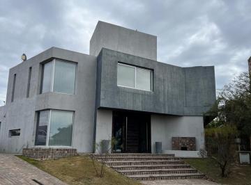 Casa de 5 ambientes, Córdoba · Casa a La Venta en Valle Escondido – El Prado