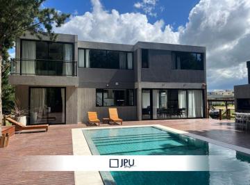 Casa · 350m² · 7 Ambientes · 2 Cocheras · Casa en Venta Costa Esmeralda, Barrio Residencial I 6 Ambientes