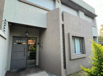 Casa · 232m² · 5 Ambientes · 1 Cochera · Casa 5 Ambientes en Venta en Castelar Norte