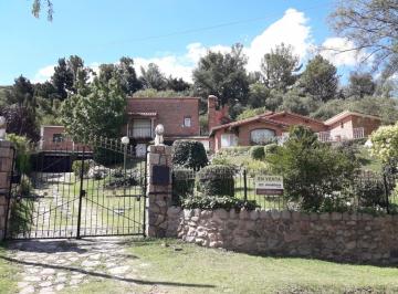 Casa de 8 ambientes, La Cumbre · La Cumbre - Valiosa Propiedad en Zona Residencial Cruz Chica