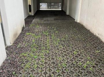 Garage · 33m² · 2 Cocheras · Cochera Para 2 Autos - La Lucila