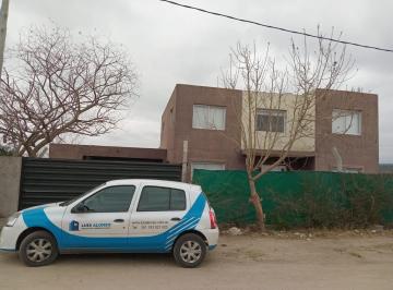 Foto · Casa de 3 Dorm. con Pileta en Villa San Nicolás