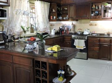 Casa de 6 ambientes, Berazategui · Casa en Berazategui