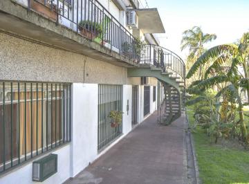 Departamento · 78m² · 6 Ambientes · Departamento en Alberdi - Patio - Parrillero