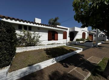 Foto · Casa en Venta Urca Lafinur 3500 4 Dorm. Cochera Doble Pileta