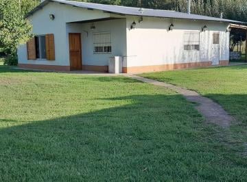 Campo · 230m² · 3 Ambientes · Chacra en Venta a 3 Km de La Ciudad de Las Flores