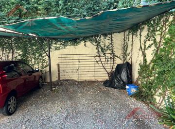 Garage · 16m² · Cochera en Berutti 49 - Amplia Cochera - Porton Automatico