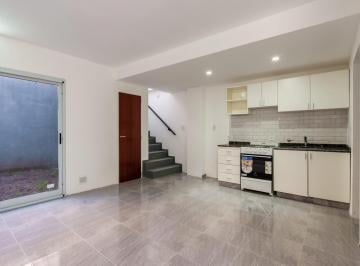 PH · 55m² · 3 Ambientes · PH en Venta Barrio Centro Rosario 2 Dorm. Parrilla Jardin