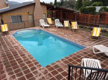 Casa de 3 ambientes, Villa Parque Siquiman · Complejo de Cabañas en Carlos Paz