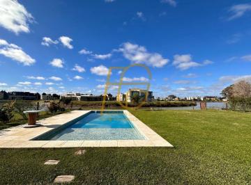 Casa · 196m² · 5 Ambientes · 2 Cocheras · Venta Casa a La Laguna - Lagos de San Eliseo, Canning